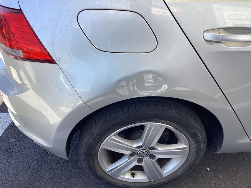 Volkswagen Golf VII 1.6 TDI Advance BlueMotion Tech 2014 – снимка 23