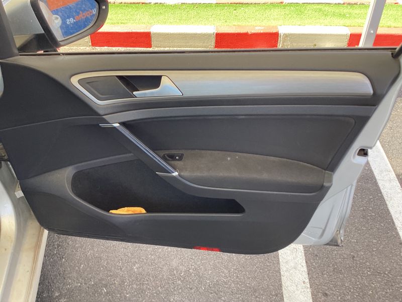 Volkswagen Golf VII 1.6 TDI Advance BlueMotion Tech 2014 – снимка 26
