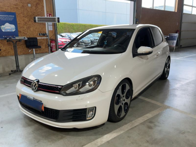 Volkswagen Golf VI 2.0 TSI GTI 2009 – снимка 1