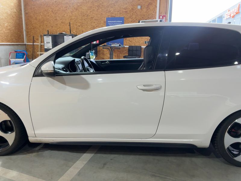 Volkswagen Golf VI 2.0 TSI GTI 2009 – снимка 4