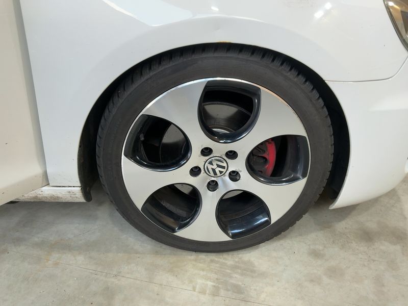 Volkswagen Golf VI 2.0 TSI GTI 2009 – снимка 11