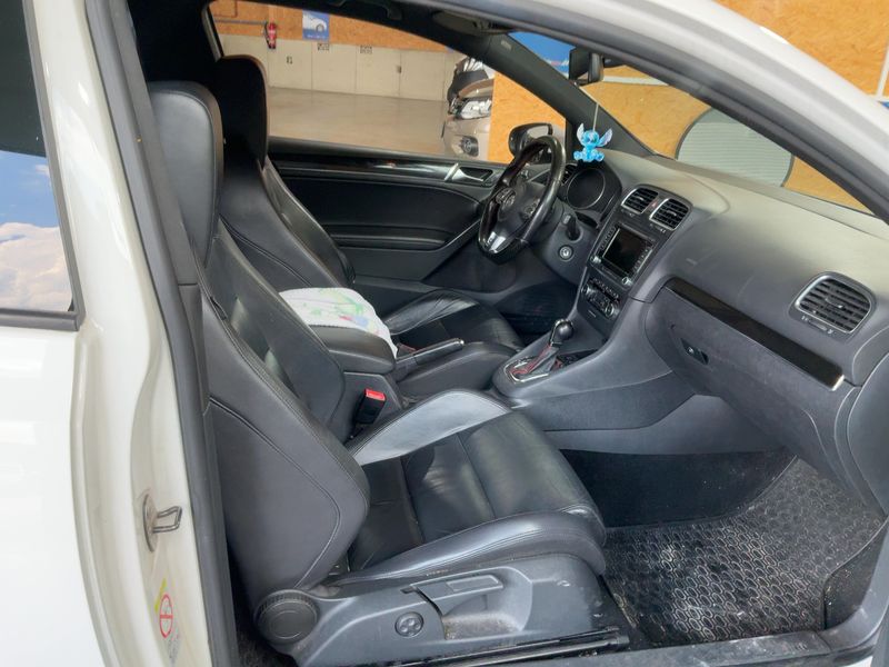 Volkswagen Golf VI 2.0 TSI GTI 2009 – снимка 16