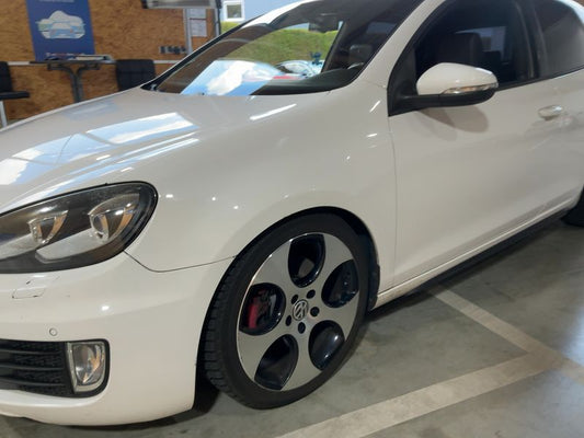 Volkswagen Golf VI 2.0 TSI GTI 2009 – снимка 2