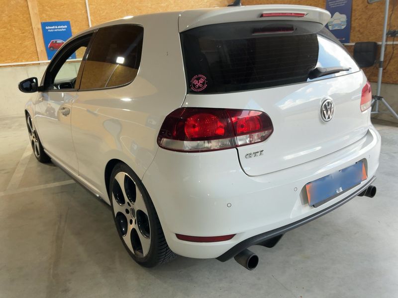 Volkswagen Golf VI 2.0 TSI GTI 2009 – снимка 6