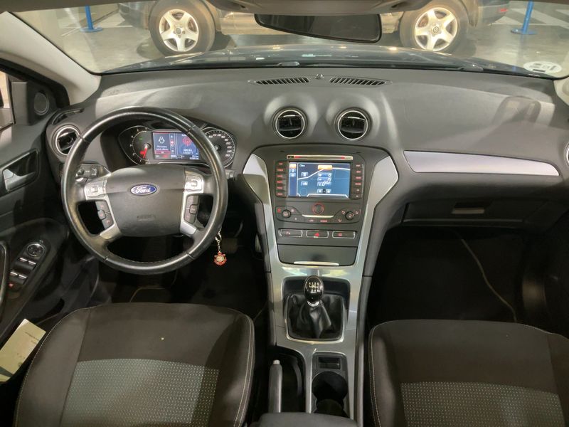 Ford Mondeo 2.0 TDCi Limited Edition 2012 – снимка 17