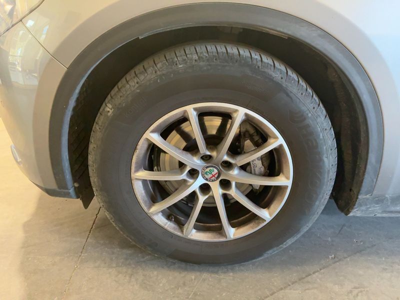 Alfa Romeo Stelvio 2.2 JTDM Business 2019 – снимка 3