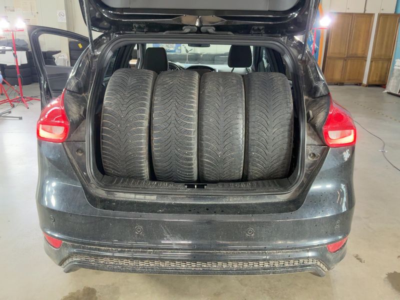 Ford Focus 1.0 EcoBoost ST-Line R&B 2018 – снимка 16