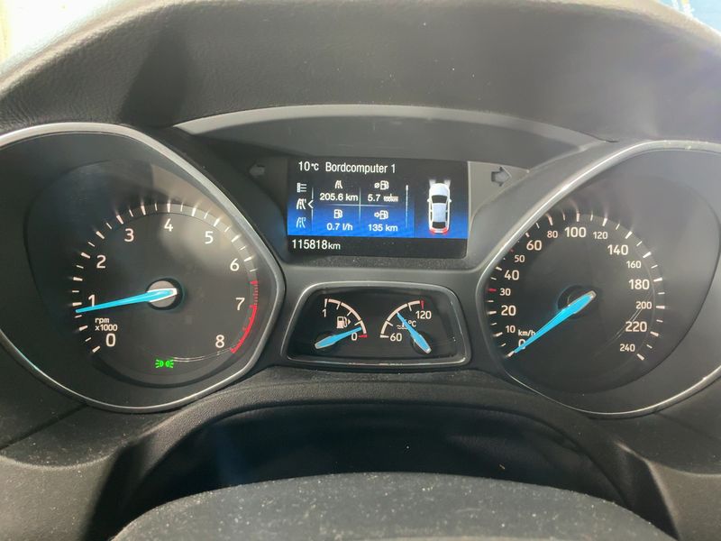 Ford Focus 1.0 EcoBoost ST-Line R&B 2018 – снимка 19