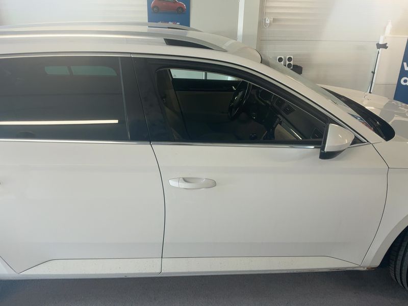 Skoda Superb 2.0 TDI Laurin & Klement 4x4 2016 – снимка 10