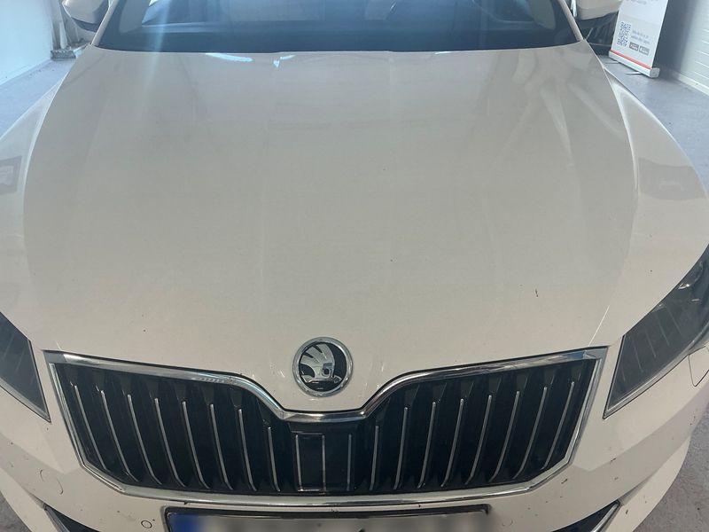 Skoda Superb 2.0 TDI Laurin & Klement 4x4 2016 – снимка 25
