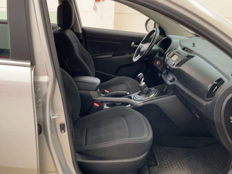 Kia Sportage 1.7 CRDi Active 2WD 2011 – снимка 16
