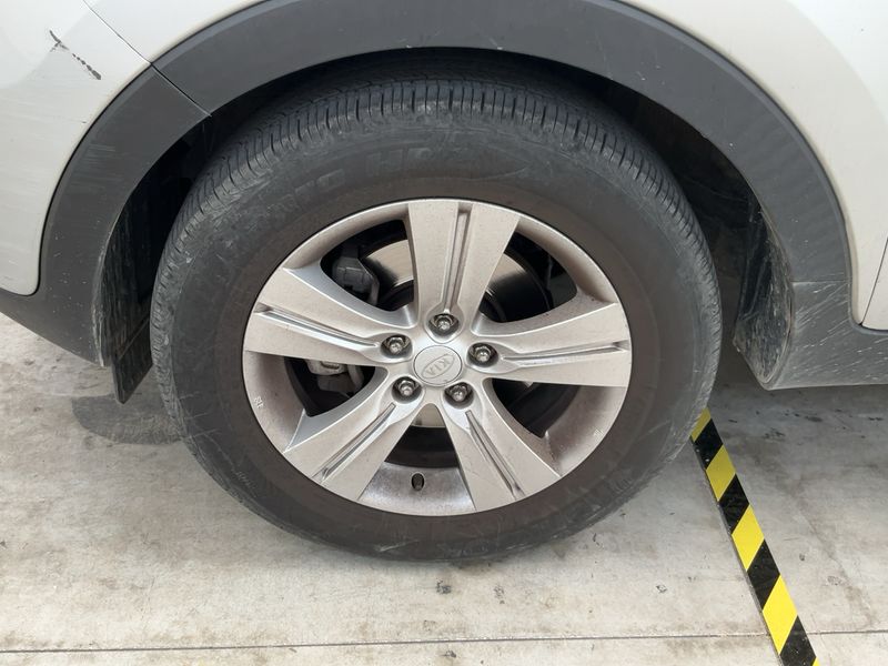 Kia Sportage 1.7 CRDi Active 2WD 2011 – снимка 3