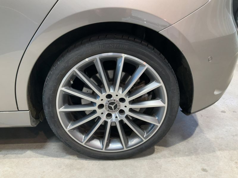 Mercedes-Benz A-Klasse A 250e AMG Line 2020 – снимка 5
