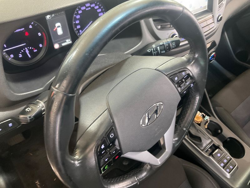 Hyundai Tucson 1.7 CRDi Style 2WD 2018 – снимка 25