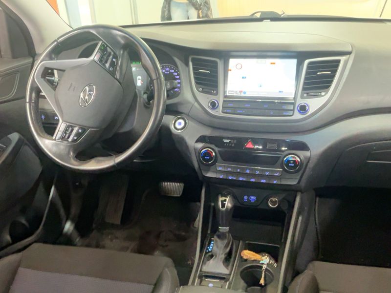 Hyundai Tucson 1.7 CRDi Style 2WD 2018 – снимка 17