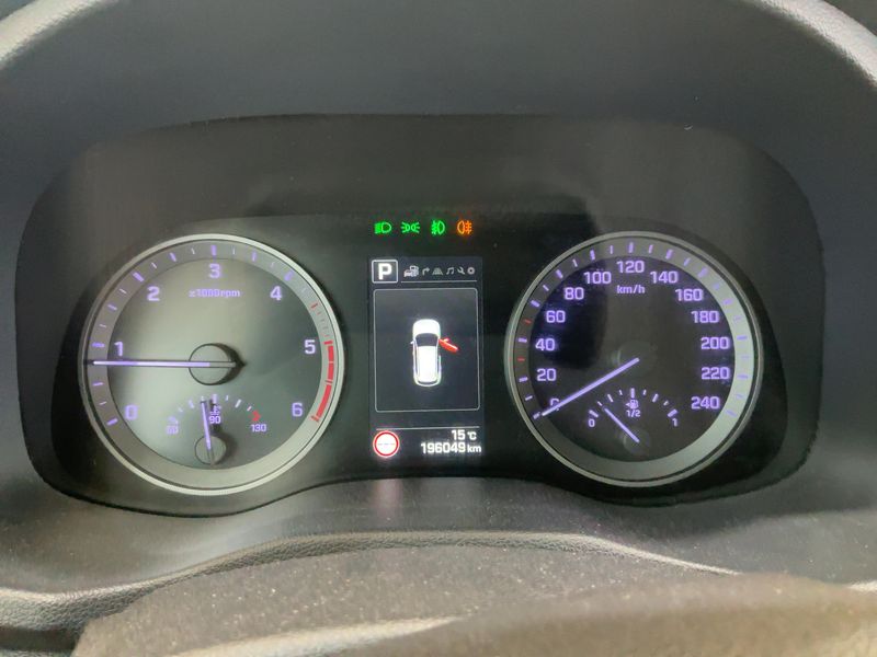 Hyundai Tucson 1.7 CRDi Style 2WD 2018 – снимка 18