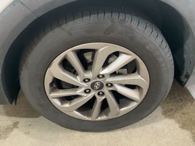Hyundai Tucson 1.7 CRDi Style 2WD 2018 – снимка 3
