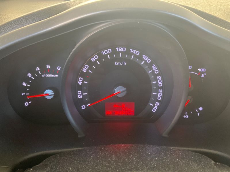 Kia Sportage 1.7 CRDi Plus 2WD 2012 – снимка 18