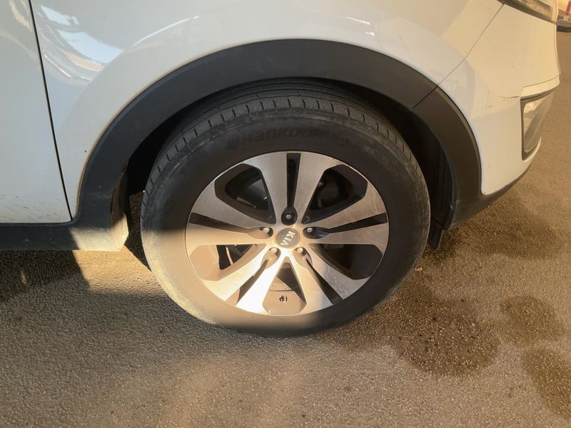 Kia Sportage 1.7 CRDi Plus 2WD 2012 – снимка 11