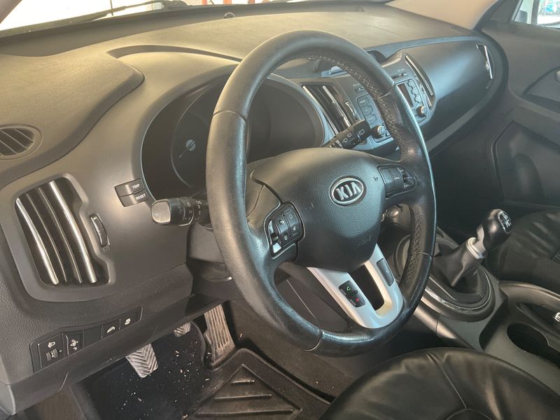 Kia Sportage 1.7 CRDi Plus 2WD 2012 – снимка 29