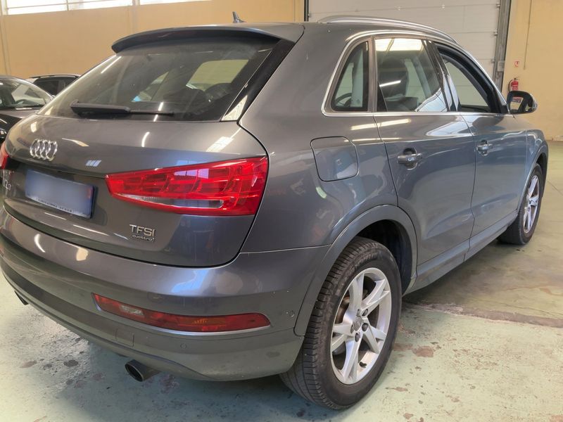 Audi Q3 2.0 TFSI quattro Sport 2015 – снимка 8