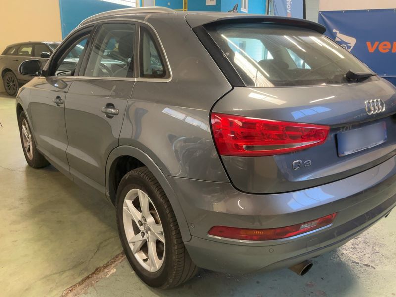 Audi Q3 2.0 TFSI quattro Sport 2015 – снимка 6