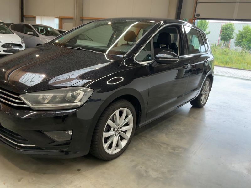 Volkswagen Golf VII Sportsvan 2.0 TDI Highline BlueMotion Tech 2014 – снимка 2