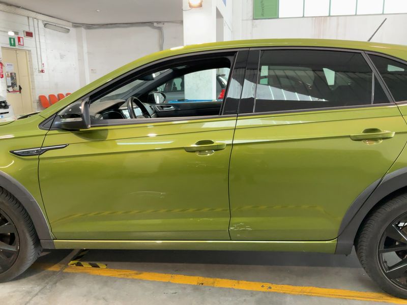 Volkswagen Taigo 1.5 TSI ACT R-Line 2023 – снимка 4