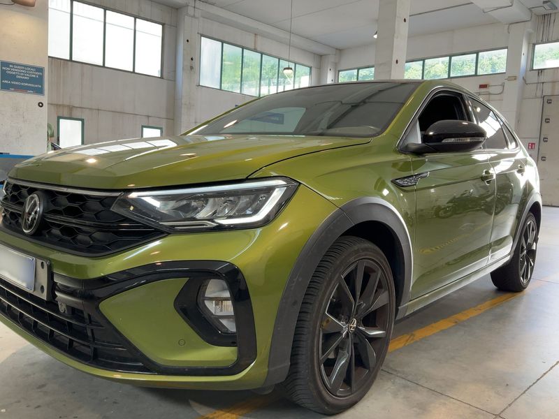 Volkswagen Taigo 1.5 TSI ACT R-Line 2023 – снимка 2