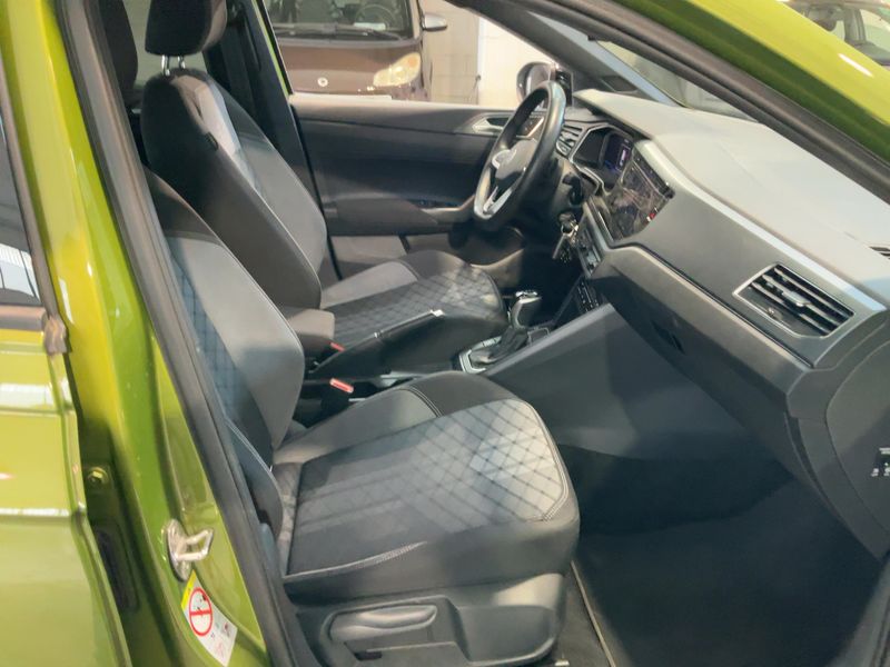Volkswagen Taigo 1.5 TSI ACT R-Line 2023 – снимка 16