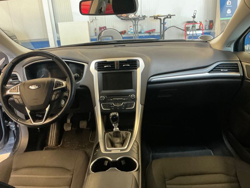 Ford Mondeo 1.5 EcoBoost Business Edition 2018 – снимка 17