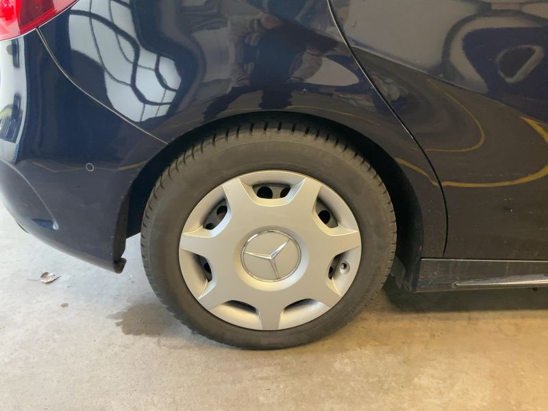 Mercedes-Benz B-Klasse B 180 AMG Line 2018 – снимка 9