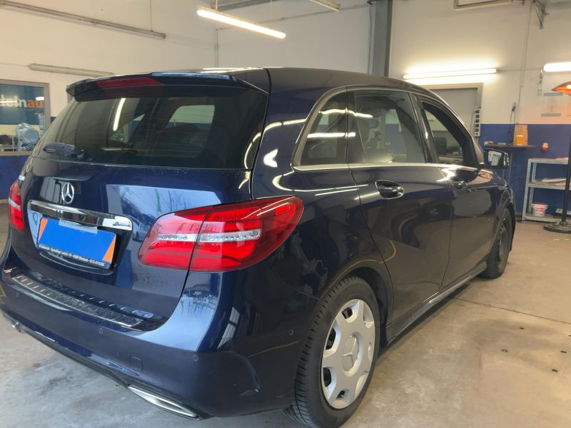 Mercedes-Benz B-Klasse B 180 AMG Line 2018 – снимка 8