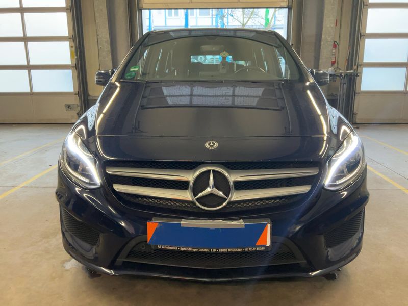 Mercedes-Benz B-Klasse B 180 AMG Line 2018 – снимка 14