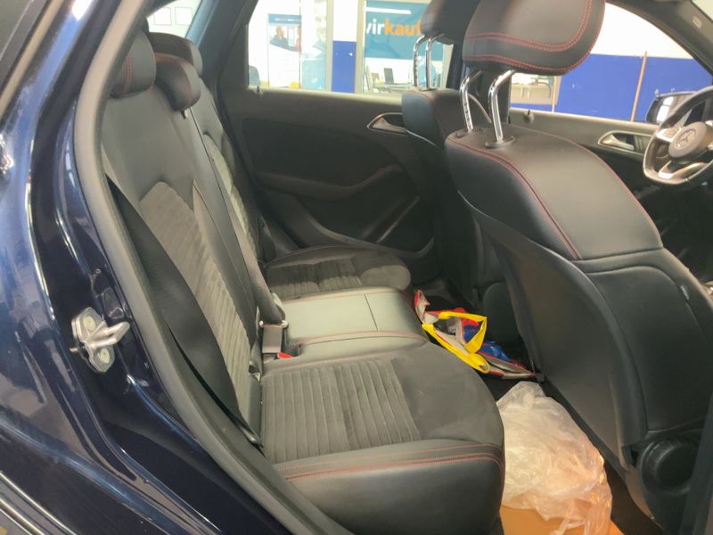 Mercedes-Benz B-Klasse B 180 AMG Line 2018 – снимка 19