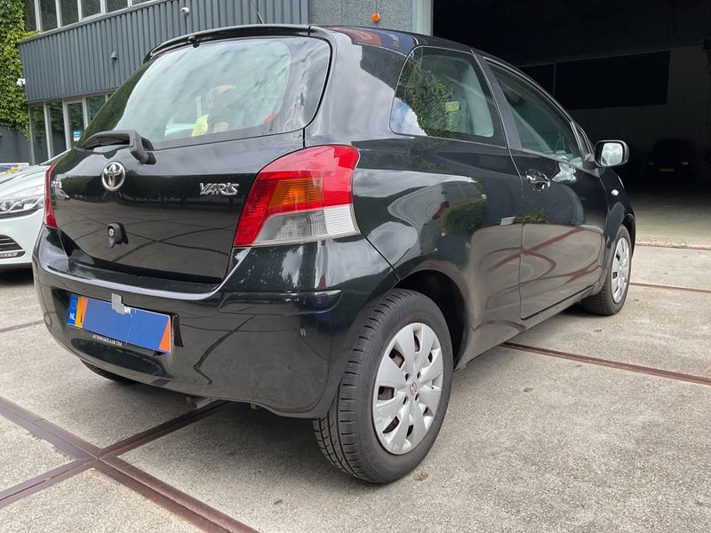 Toyota Yaris 1.33 Dual VVT-i Sol 2009 – снимка 2