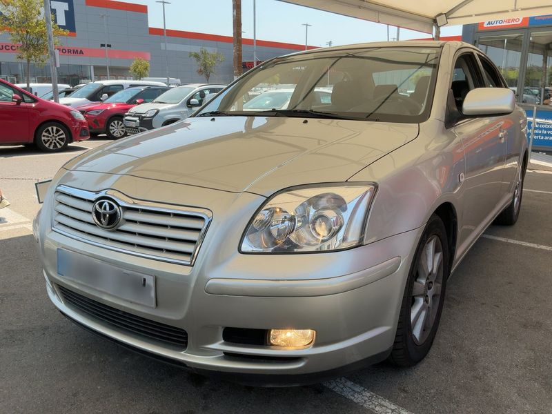 Toyota Avensis 2.0 Executive 2003 – снимка 1