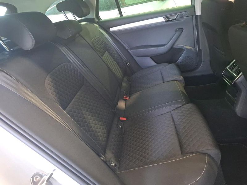 Skoda Superb 2.0 TDI Business 2022 – снимка 12