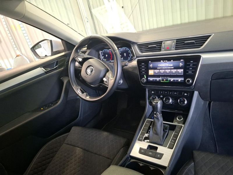 Skoda Superb 2.0 TDI Business 2022 – снимка 10