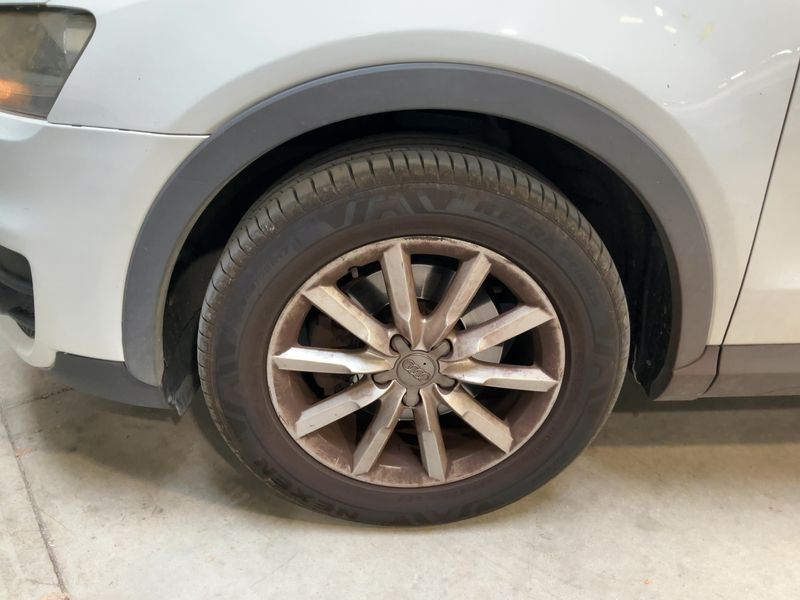Audi Q3 2.0 TDI Ambiente 2013 – снимка 3