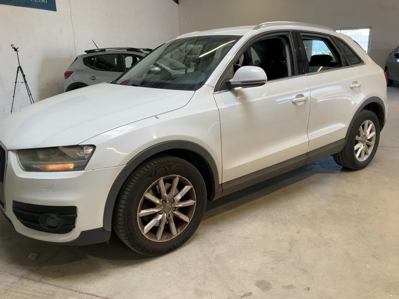 Audi Q3 2.0 TDI Ambiente 2013 – снимка 2