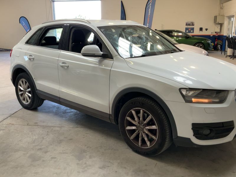 Audi Q3 2.0 TDI Ambiente 2013 – снимка 12