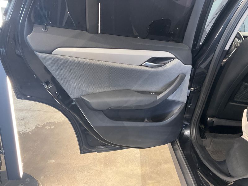 BMW X1 sDrive 18i 2015 – снимка 31