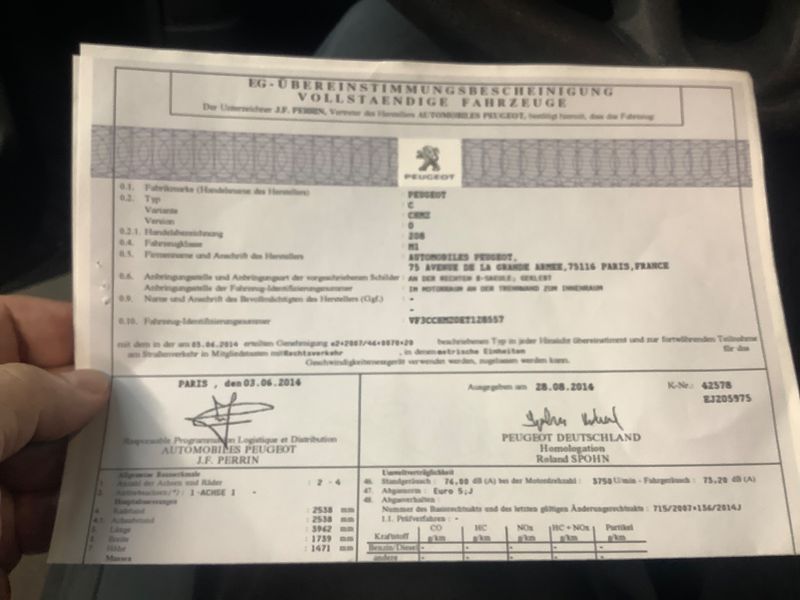 Peugeot 208 1.2 VTi Active 2015 – снимка 6