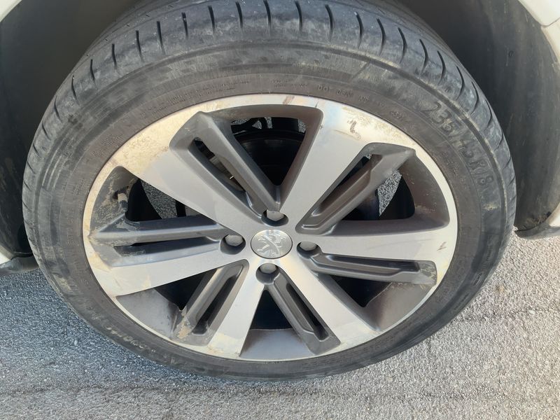 Peugeot 3008 1.6 Blue-HDi Allure 2015 – снимка 5