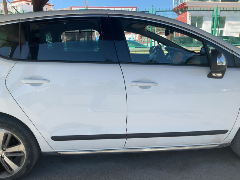 Peugeot 3008 1.6 Blue-HDi Allure 2015 – снимка 10