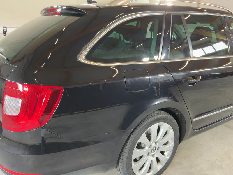 Skoda Superb 2.0 TDI Elegance 2013 – снимка 8