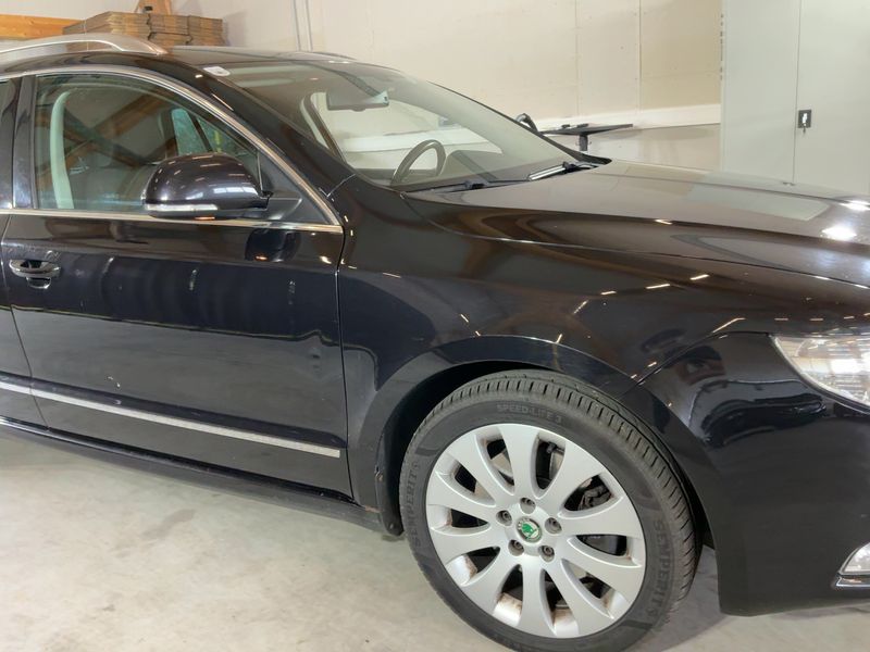 Skoda Superb 2.0 TDI Elegance 2013 – снимка 12