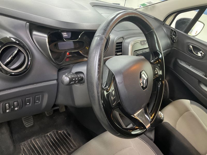 Renault Captur 1.5 dCi Energy Business Eco2 2014 – снимка 31