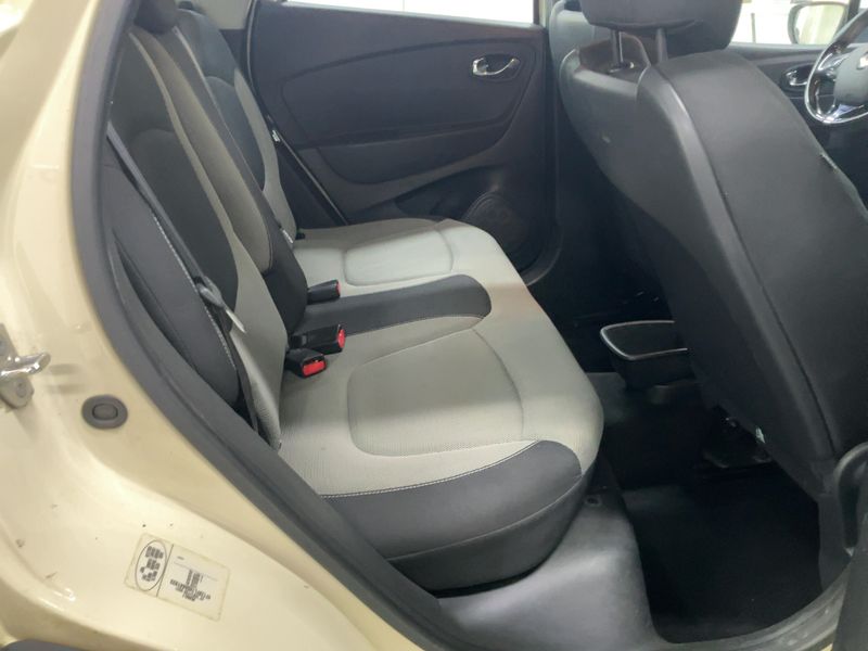 Renault Captur 1.5 dCi Energy Business Eco2 2014 – снимка 19